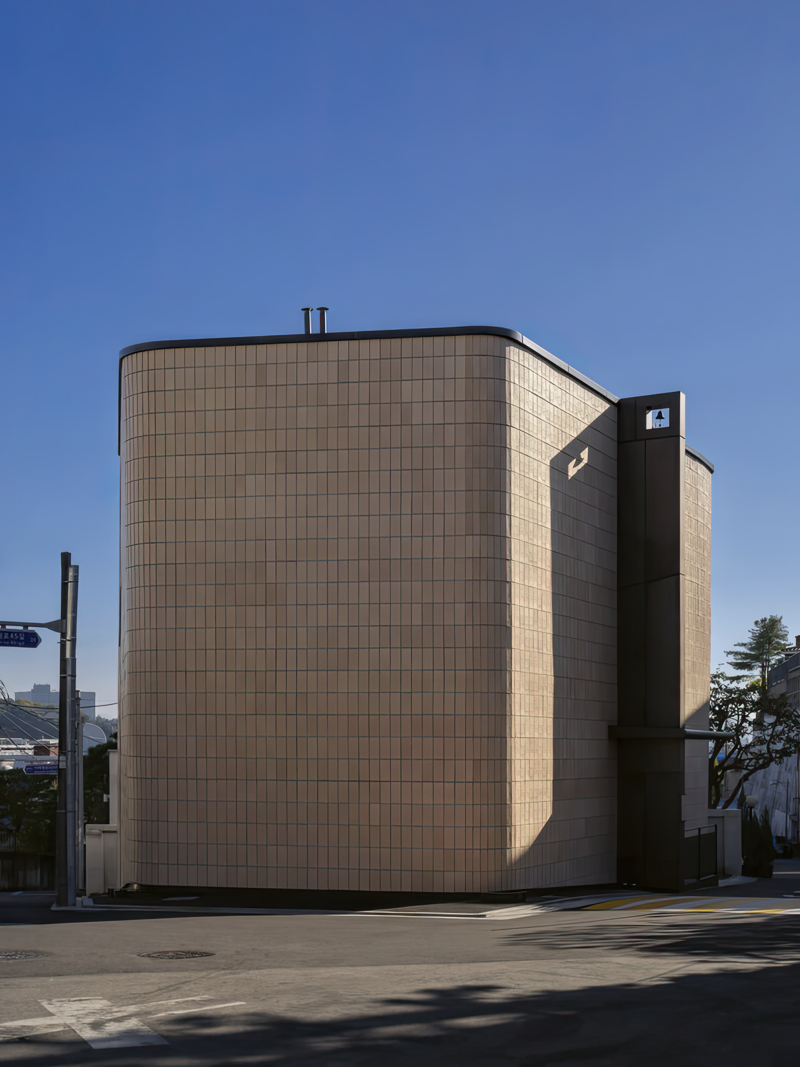 德國紅點|資生堂 SHISEIDO 東京銀座門市聖誕櫥窗,以日本傳統傘工藝詮釋當代美學與品牌文化,榮獲 Grand Prix至尊大獎!-7