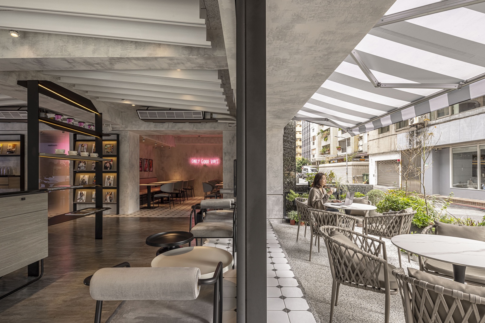 ELLE CAFÉ Dunnan敦南形象店 ｜ 昂衍室內設計 DECOTV 室內設計平台4